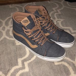 Vans ski hi’s